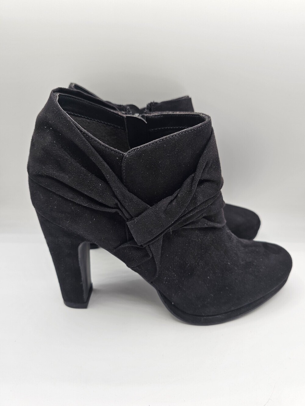 Fergalicious by Fergie Womens Sz 9.5 Ankle Booties High Heels Black Faux Suede - Picture 4 of 7